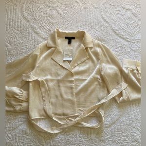 Cropped wrapped blouse